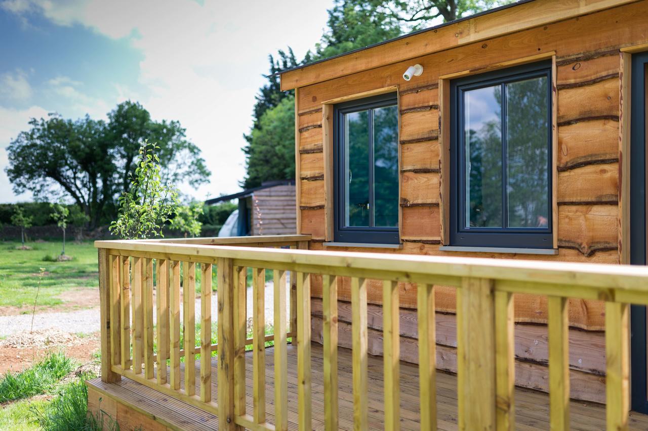 The Holford Arms Chalets And Glamping Hotel Didmarton Exterior photo